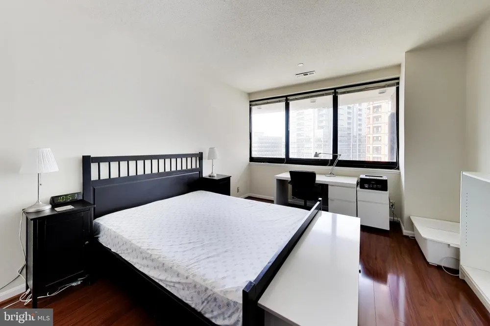 1805 CRYSTAL DRIVE #1102S Arlington, VA 22202