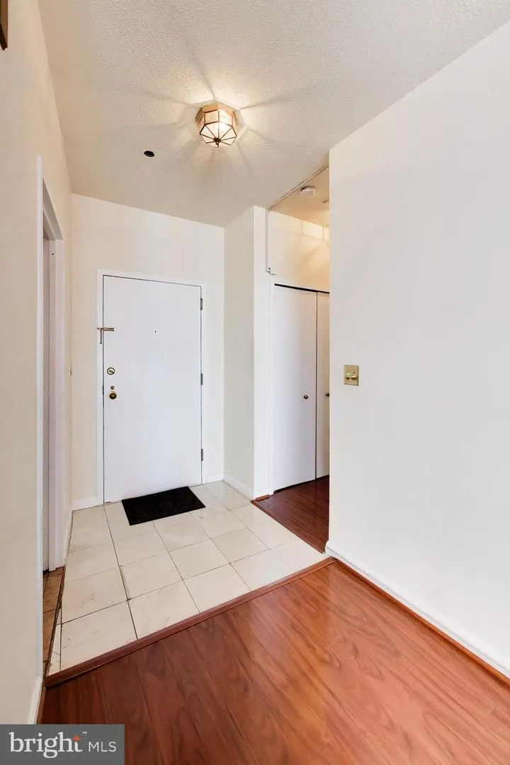 1805 CRYSTAL DRIVE #1102S Arlington, VA 22202