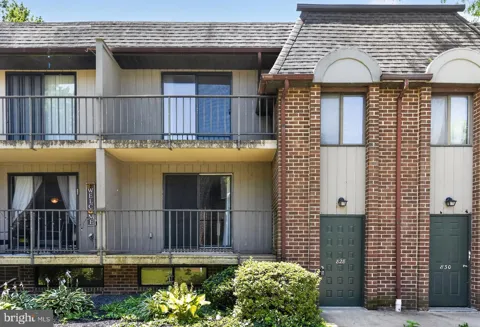 828 PUTNAM BOULEVARD #53B