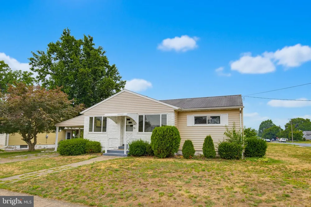 521 9TH AVENUE Lebanon, PA 17046