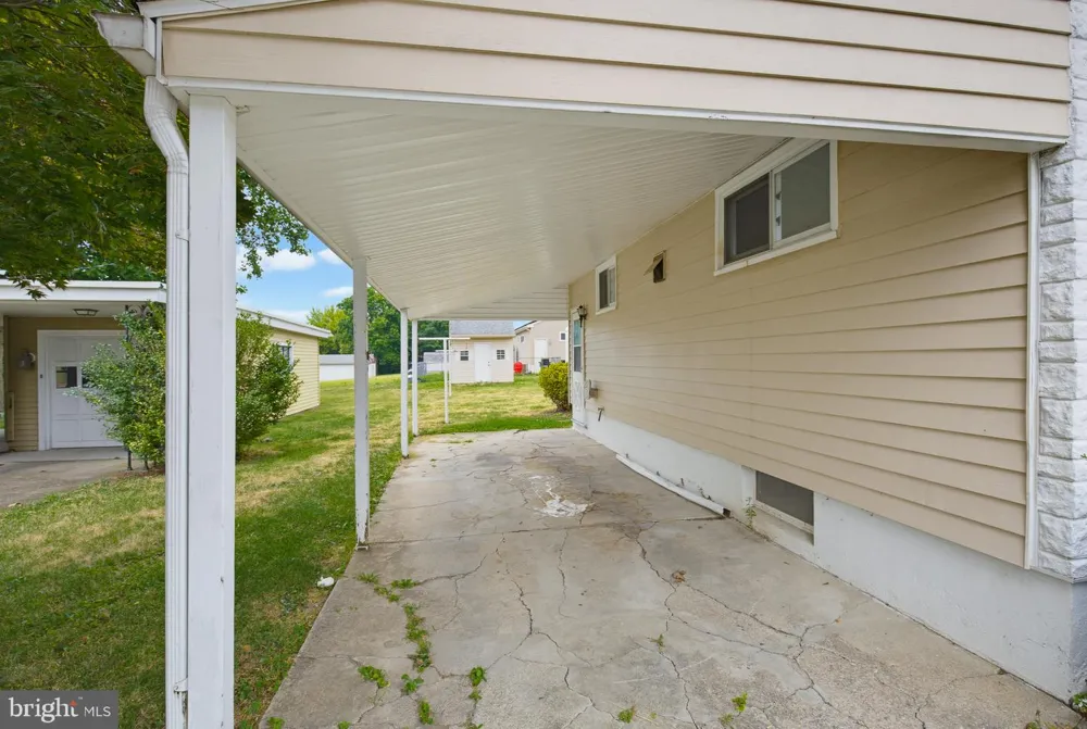 521 9TH AVENUE Lebanon, PA 17046