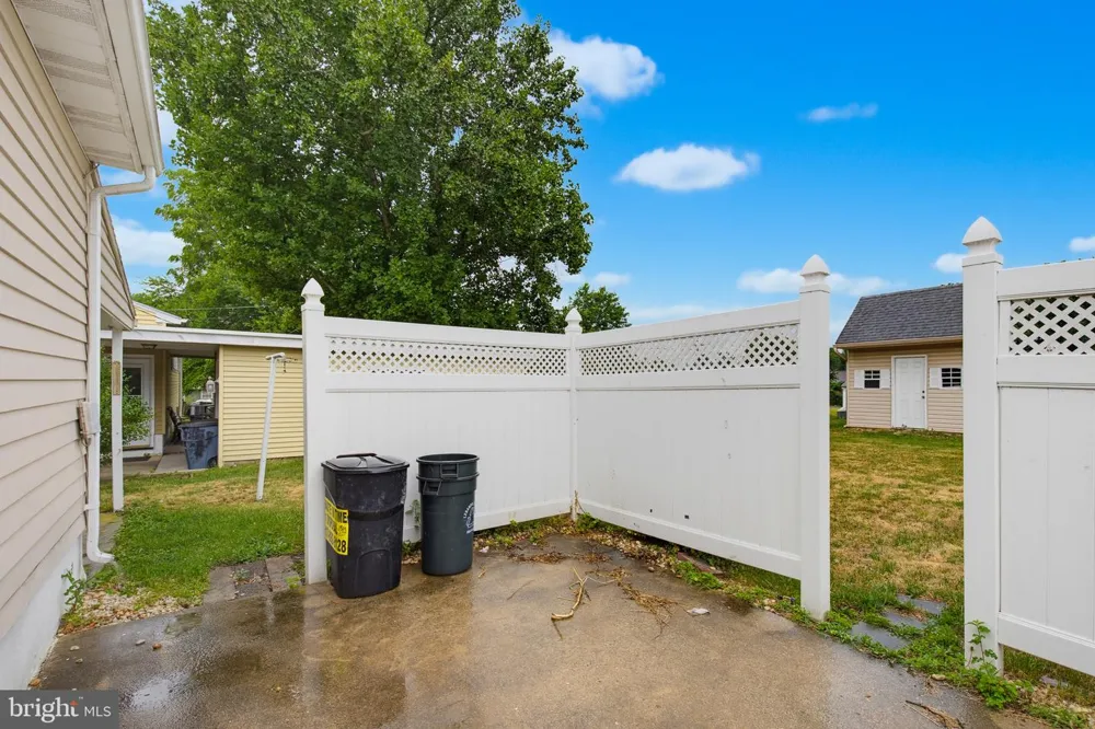 521 9TH AVENUE Lebanon, PA 17046