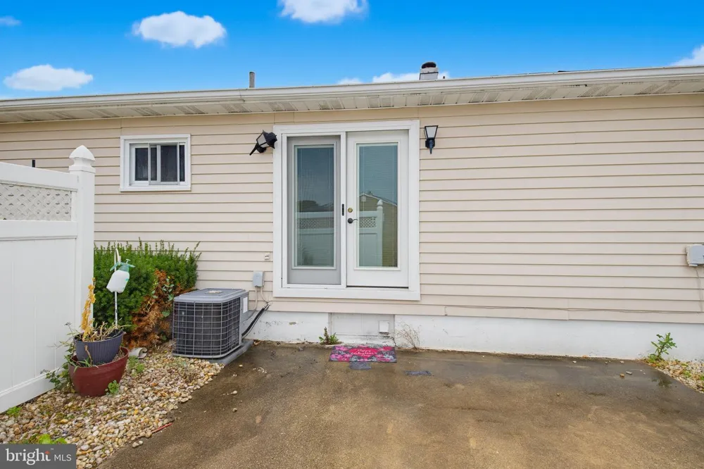 521 9TH AVENUE Lebanon, PA 17046