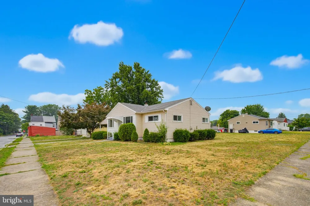 521 9TH AVENUE Lebanon, PA 17046