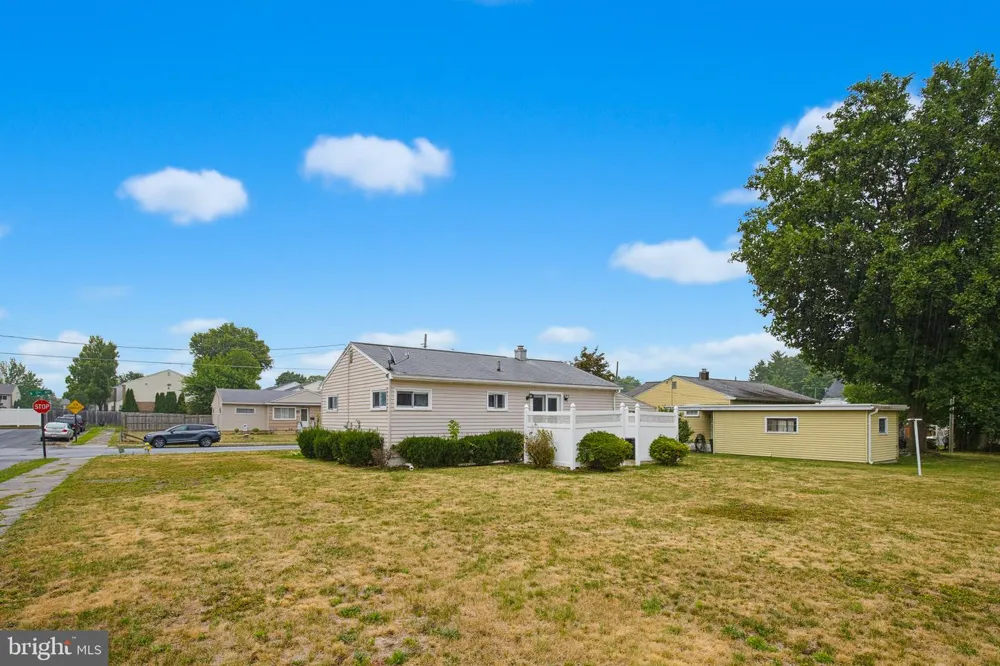 521 9TH AVENUE Lebanon, PA 17046