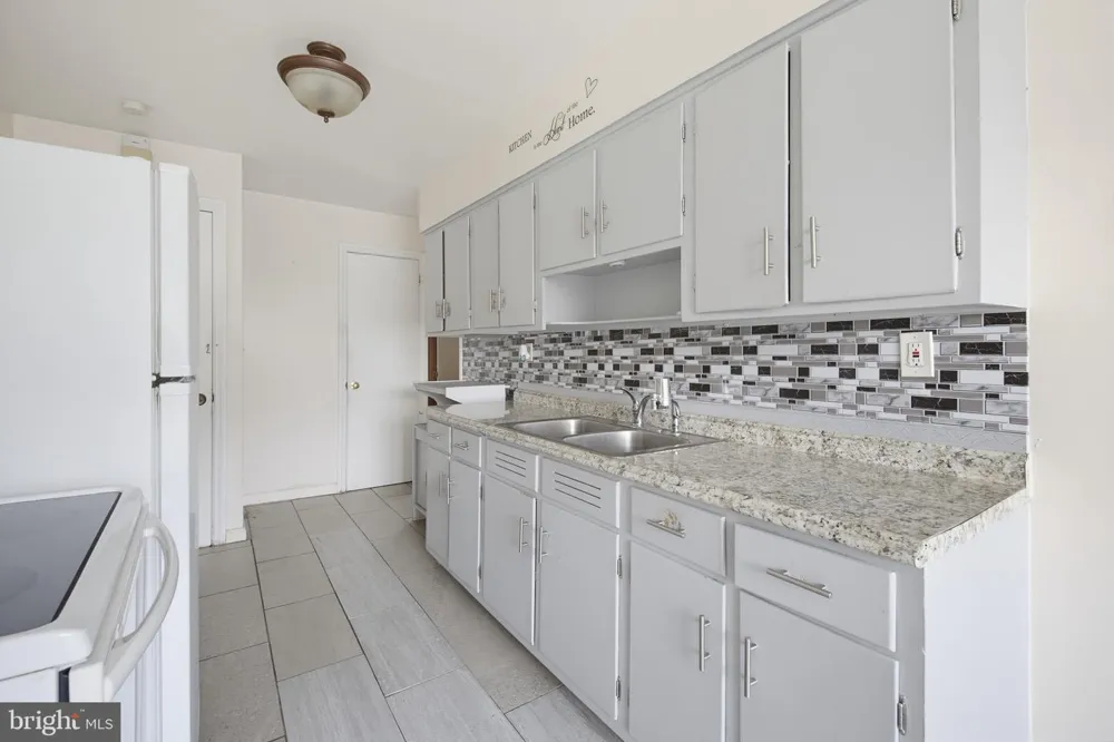 521 9TH AVENUE Lebanon, PA 17046