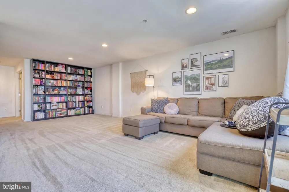 7937 ERINVALE LANE Seven Valleys, PA 17360