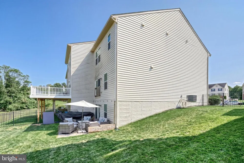 7937 ERINVALE LANE Seven Valleys, PA 17360