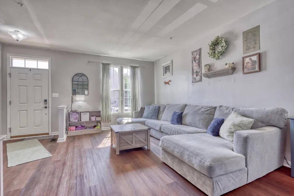 7937 ERINVALE LANE Seven Valleys, PA 17360