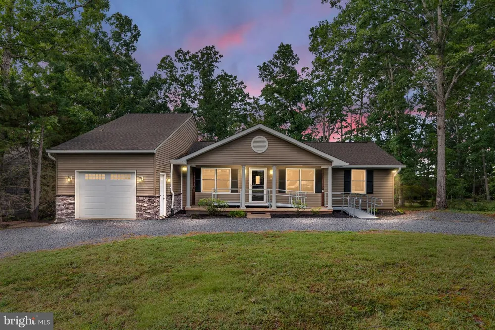 122 YORKTOWN BOULEVARD Locust Grove, VA 22508