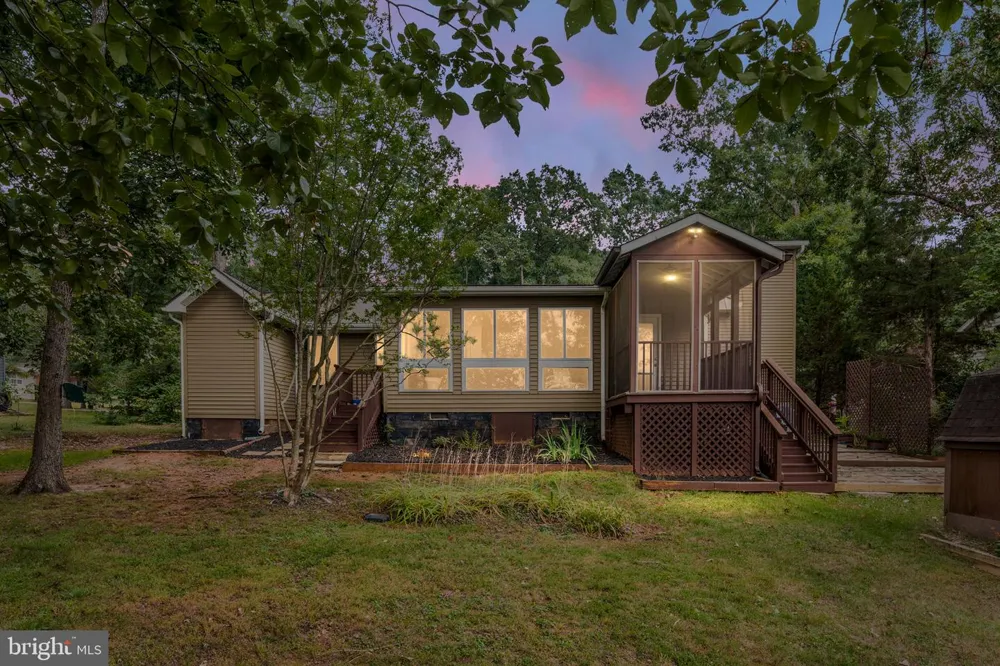 122 YORKTOWN BOULEVARD Locust Grove, VA 22508