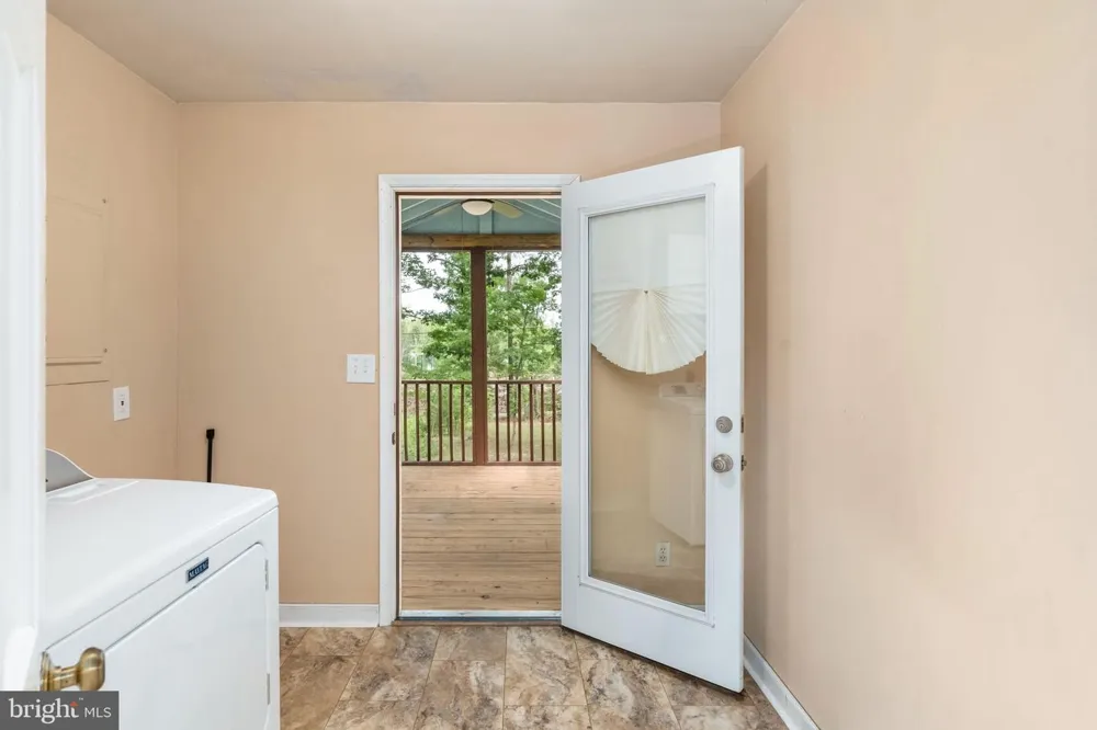 122 YORKTOWN BOULEVARD Locust Grove, VA 22508
