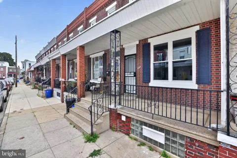 2827 WILMOT STREET