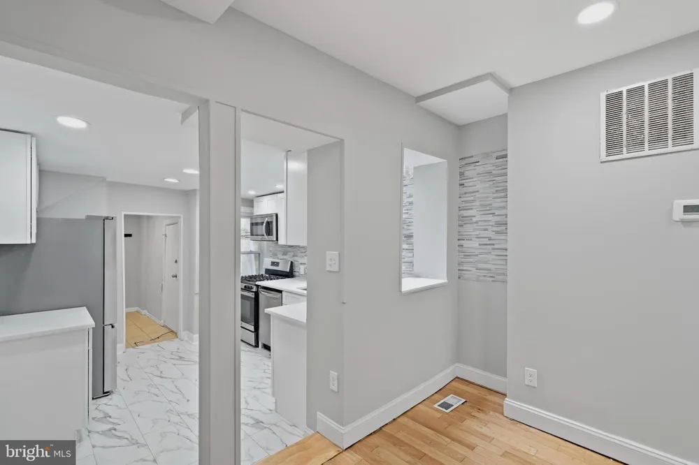 937 W LOMBARD STREET Baltimore, MD 21223