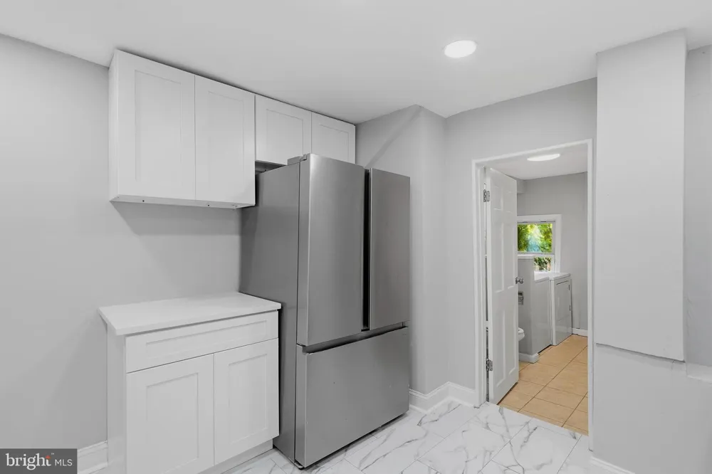 937 W LOMBARD STREET Baltimore, MD 21223