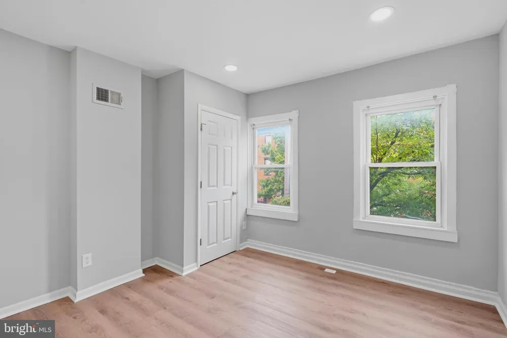 937 W LOMBARD STREET Baltimore, MD 21223