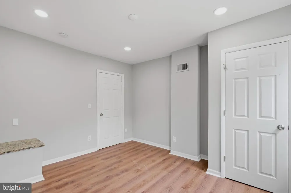 937 W LOMBARD STREET Baltimore, MD 21223