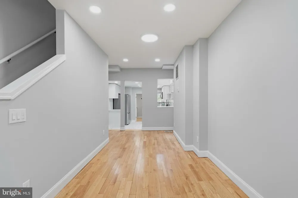 937 W LOMBARD STREET Baltimore, MD 21223