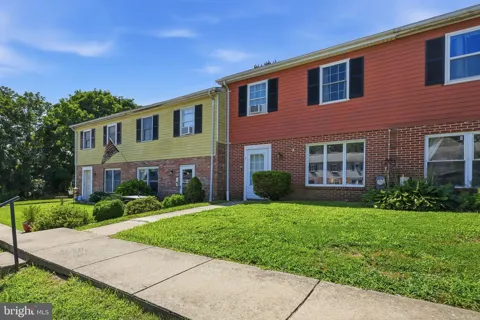 7 LOUISE COURT