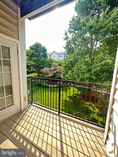 1580 SPRING GATE DRIVE #4216
