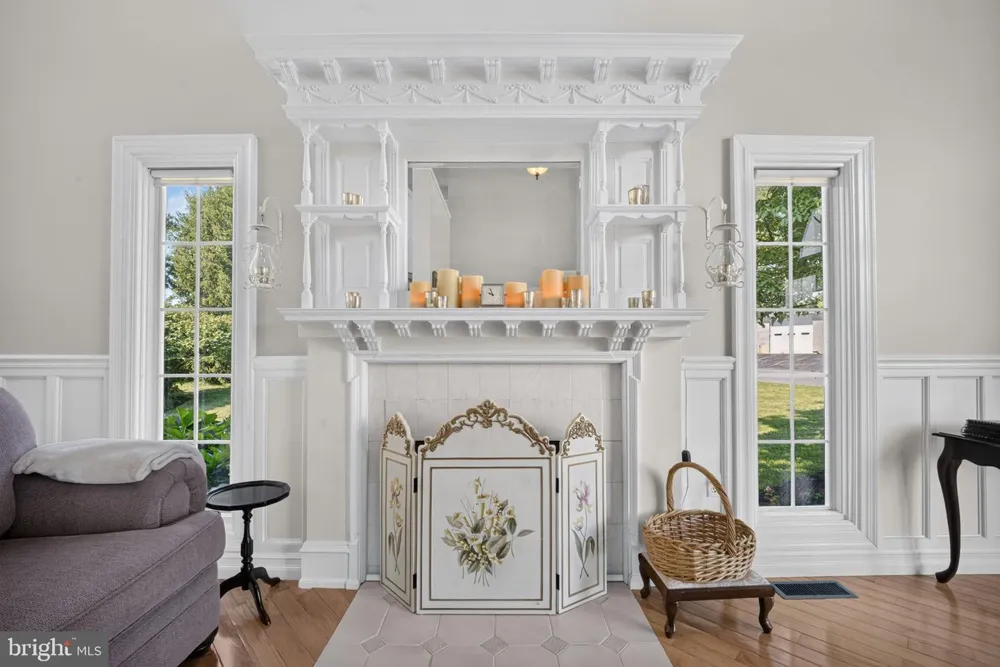 6467 ABBEY ROAD Wind Gap, PA 18091