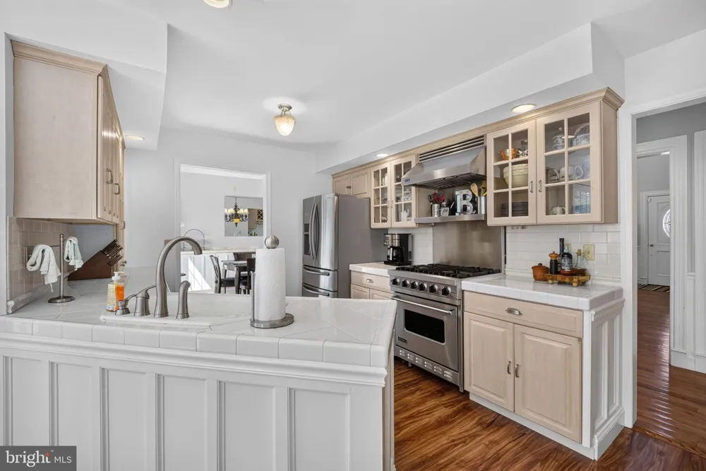 6467 ABBEY ROAD Wind Gap, PA 18091