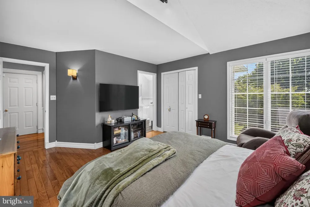 6467 ABBEY ROAD Wind Gap, PA 18091