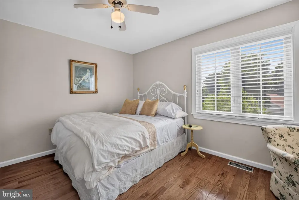 6467 ABBEY ROAD Wind Gap, PA 18091