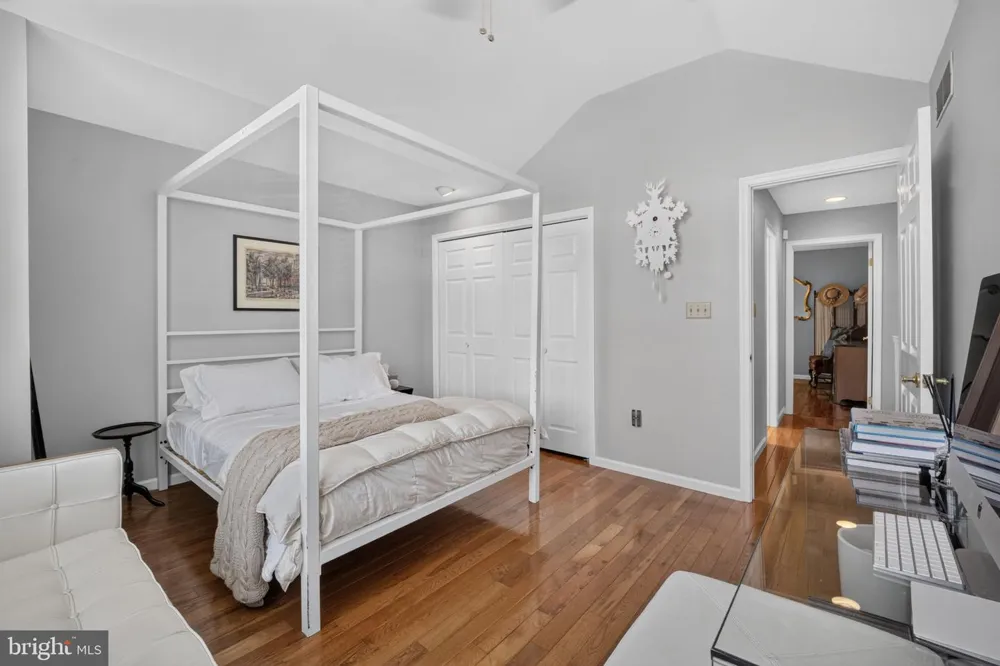 6467 ABBEY ROAD Wind Gap, PA 18091