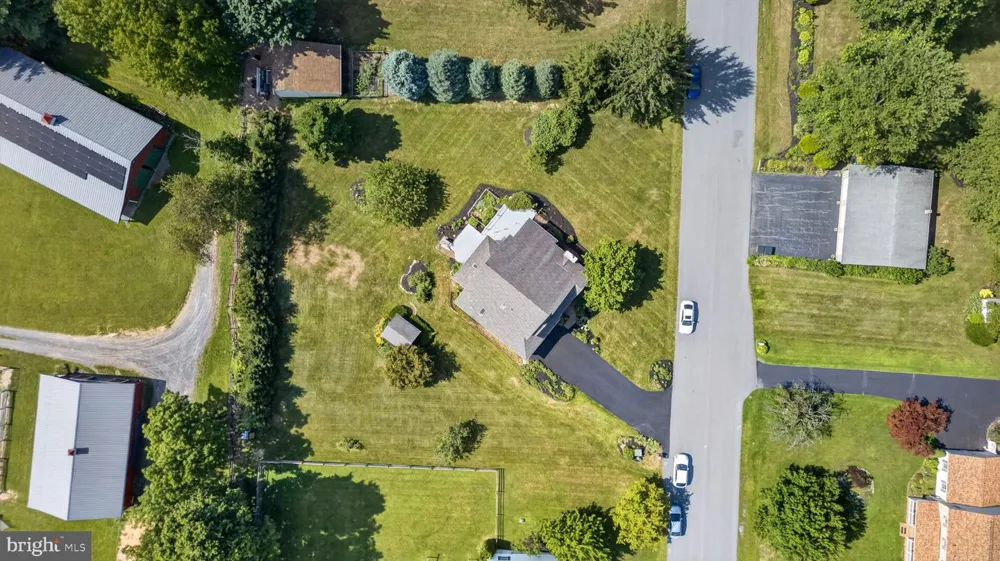 6467 ABBEY ROAD Wind Gap, PA 18091