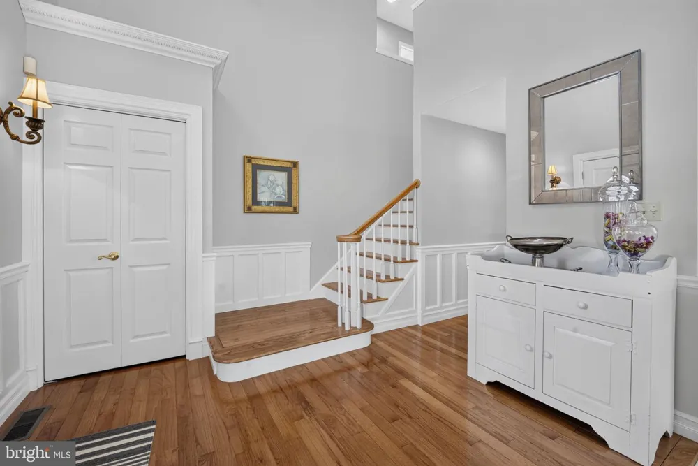 6467 ABBEY ROAD Wind Gap, PA 18091