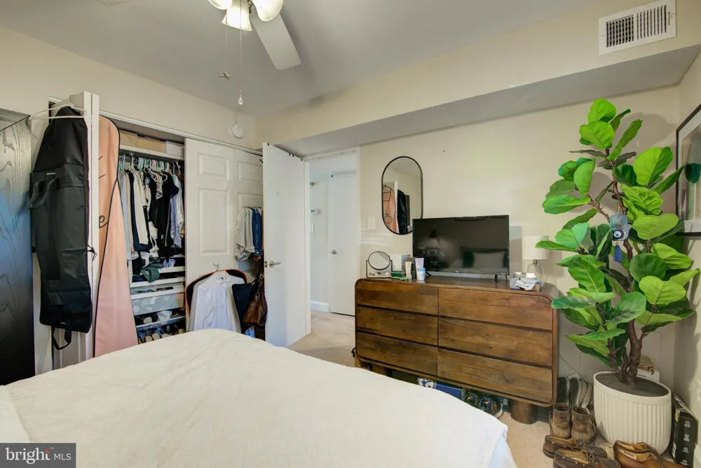 2100 SCOTT STREET #103 Arlington, VA 22209