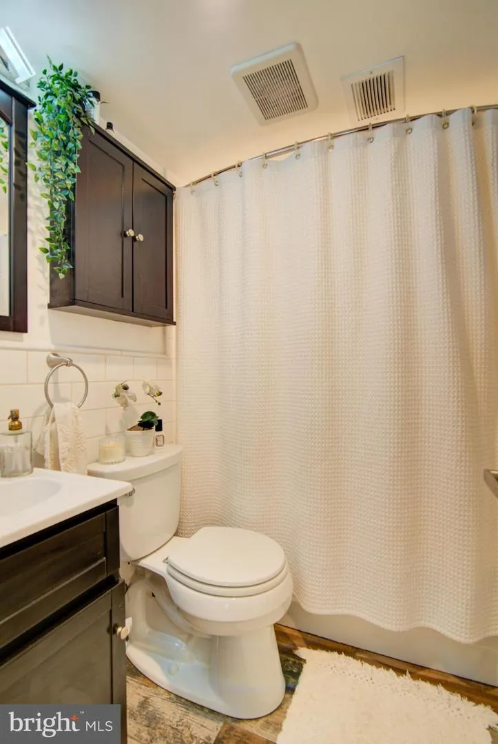 2100 SCOTT STREET #103 Arlington, VA 22209