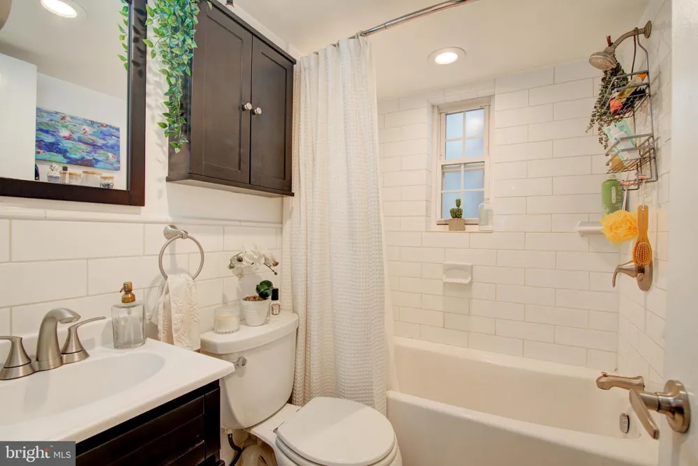 2100 SCOTT STREET #103 Arlington, VA 22209