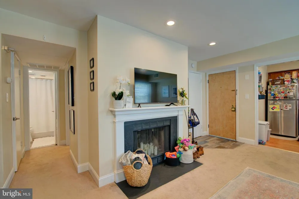 2100 SCOTT STREET #103 Arlington, VA 22209