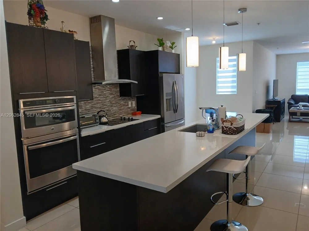 6415 NW 102nd Path #208 Doral, FL 33178