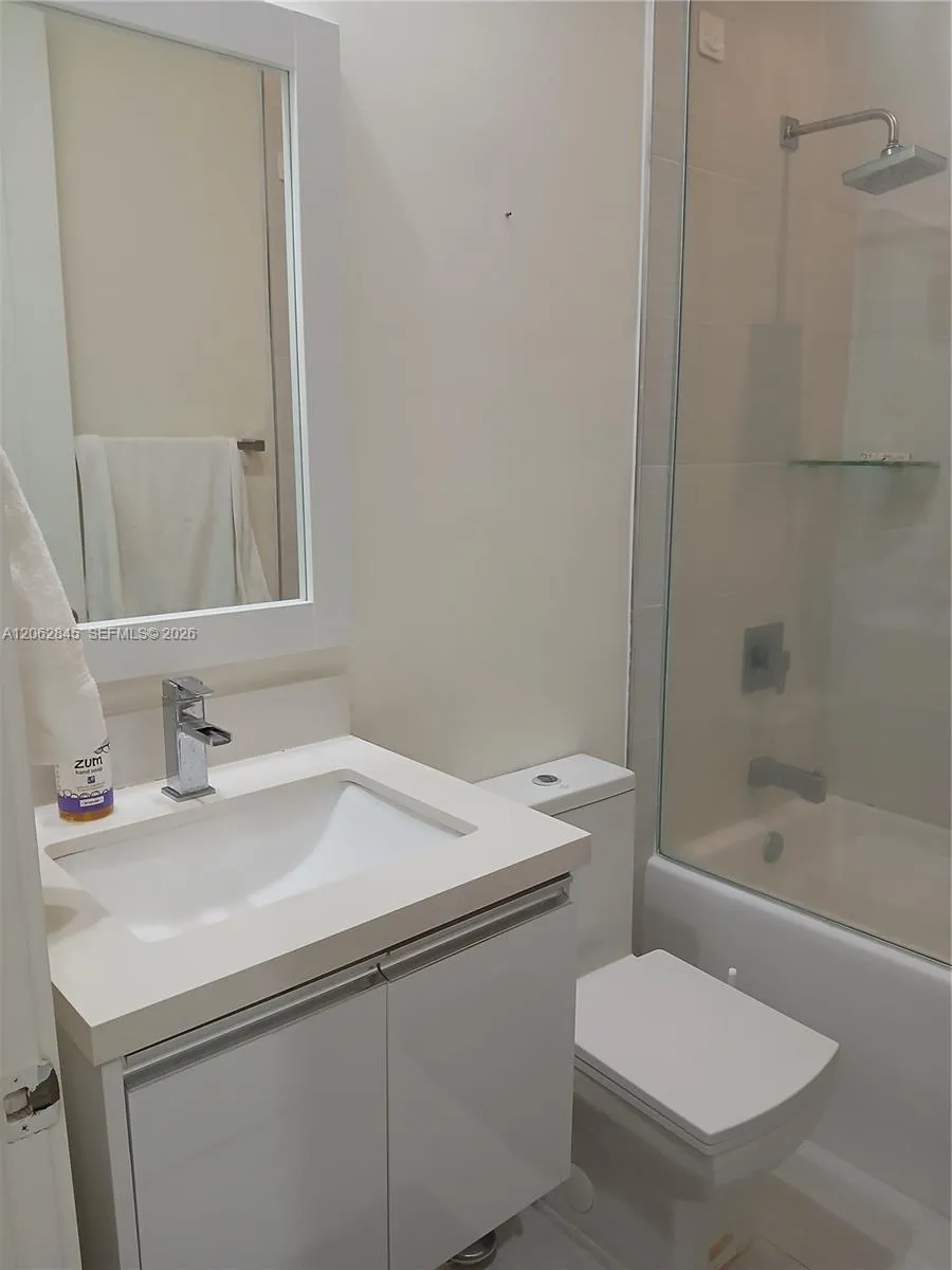 6415 NW 102nd Path #208 Doral, FL 33178