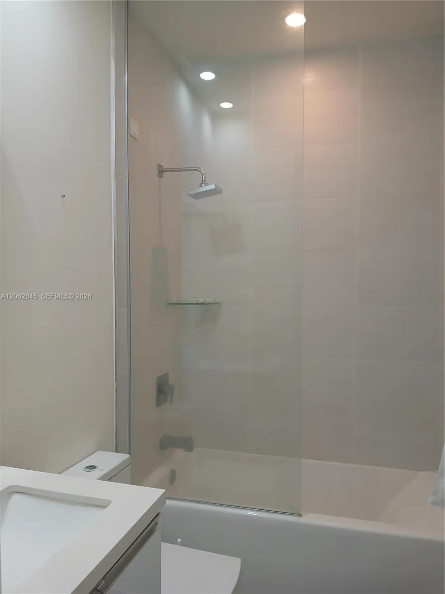 6415 NW 102nd Path #208 Doral, FL 33178