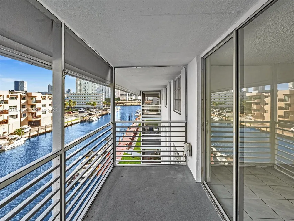 3849 NE 169th St #405 North Miami Beach, FL 33160