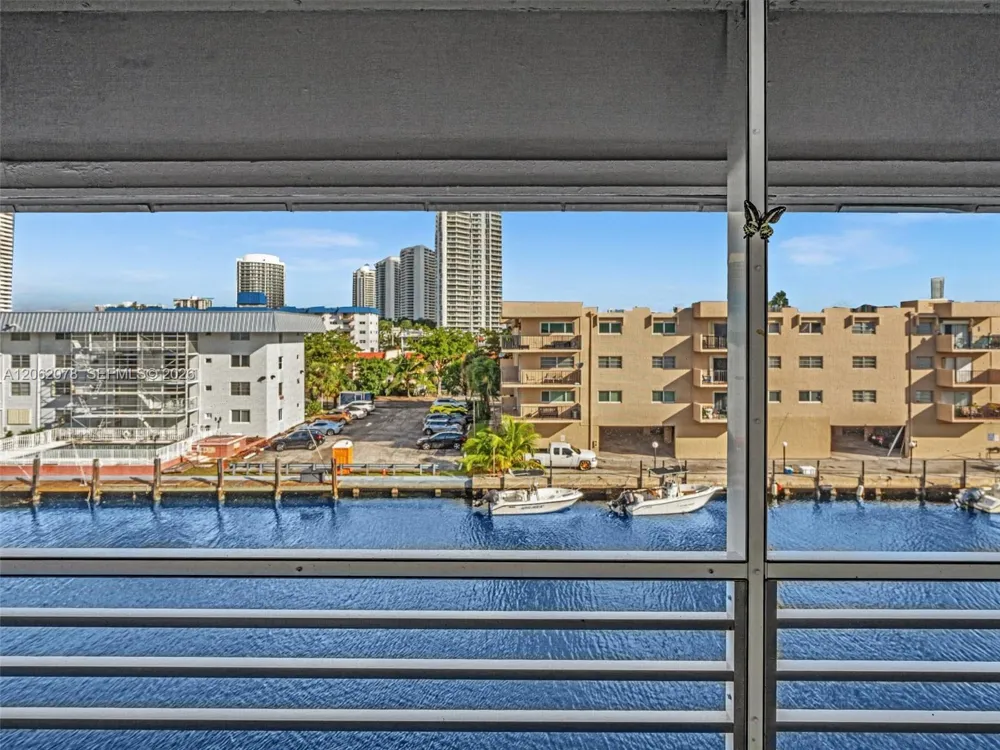 3849 NE 169th St #405 North Miami Beach, FL 33160