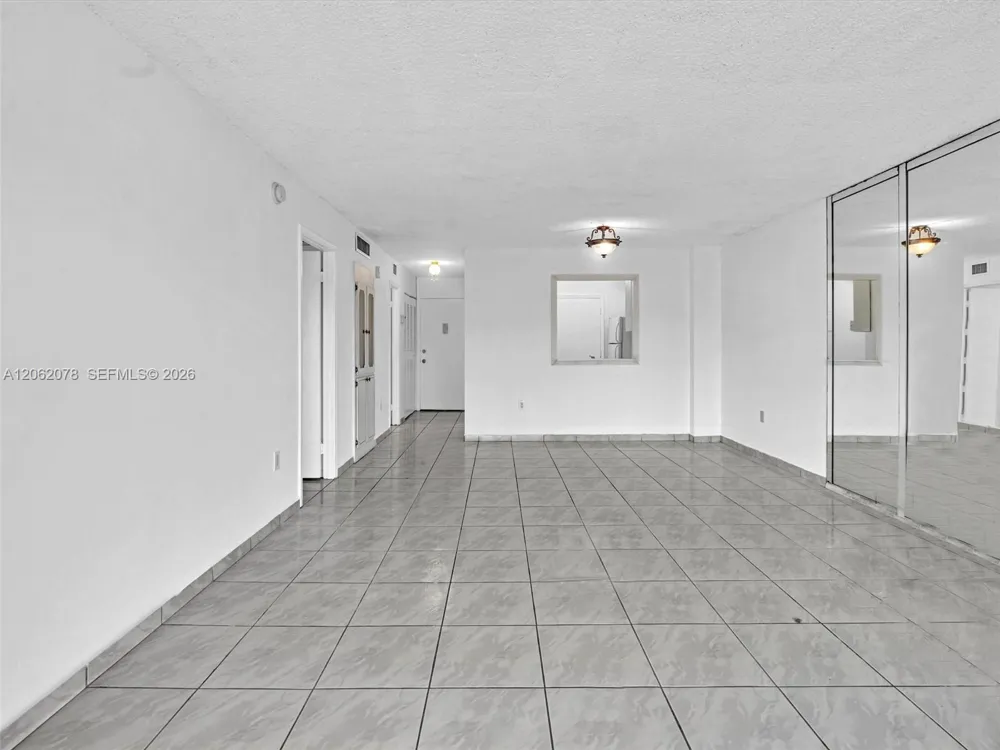 3849 NE 169th St #405 North Miami Beach, FL 33160