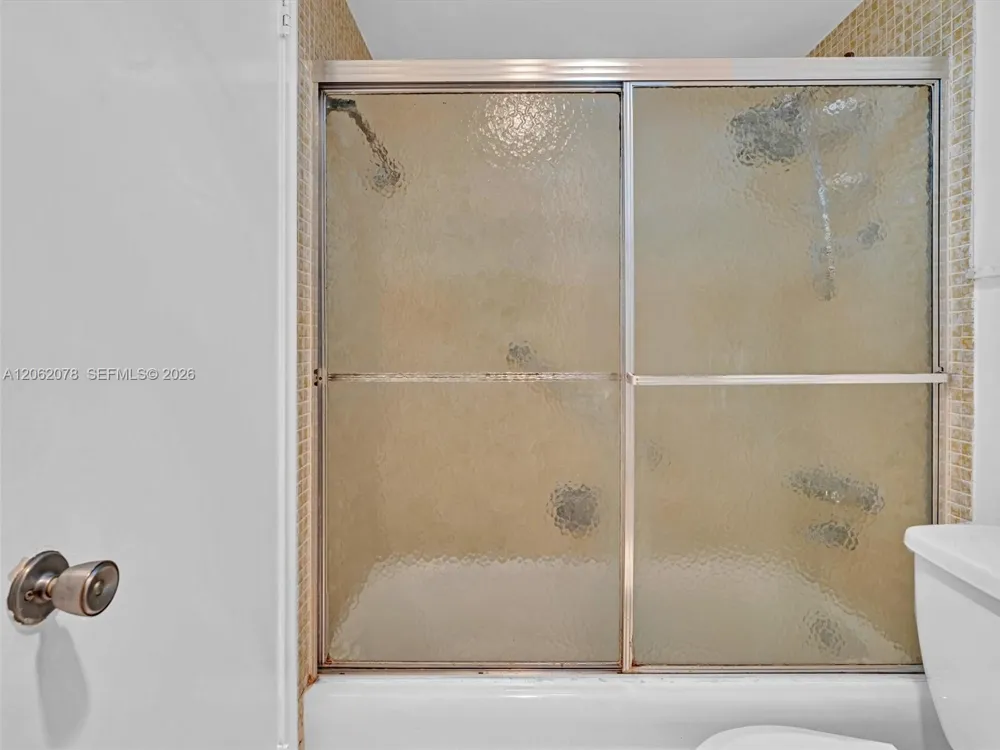 3849 NE 169th St #405 North Miami Beach, FL 33160