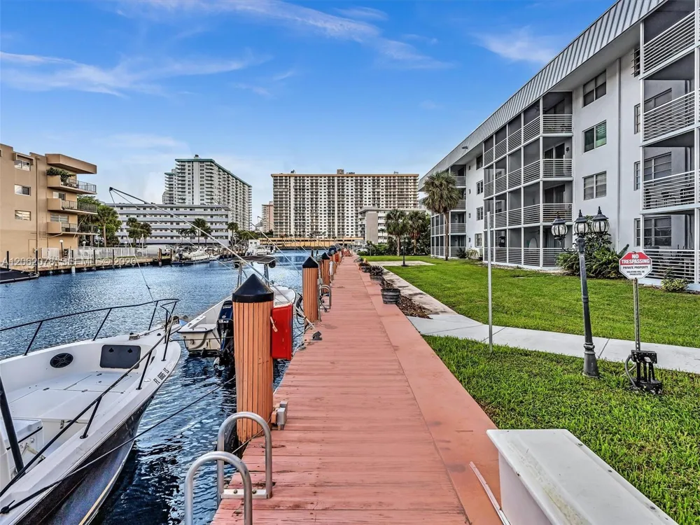 3849 NE 169th St #405 North Miami Beach, FL 33160