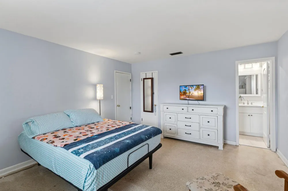 2780 NW 26TH AVENUE Oakland Park, FL 33311
