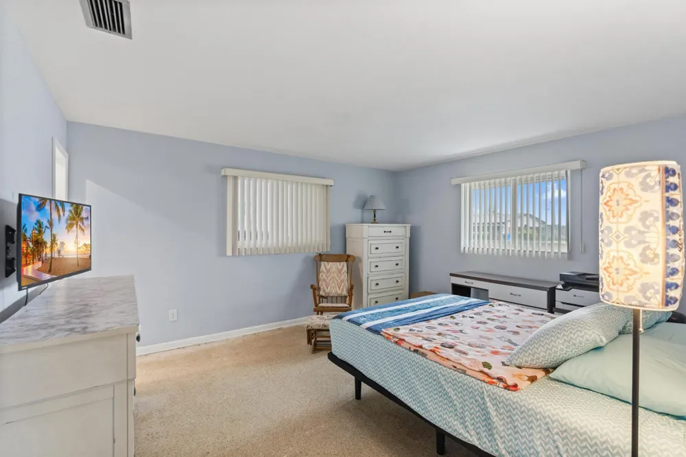 2780 NW 26TH AVENUE Oakland Park, FL 33311