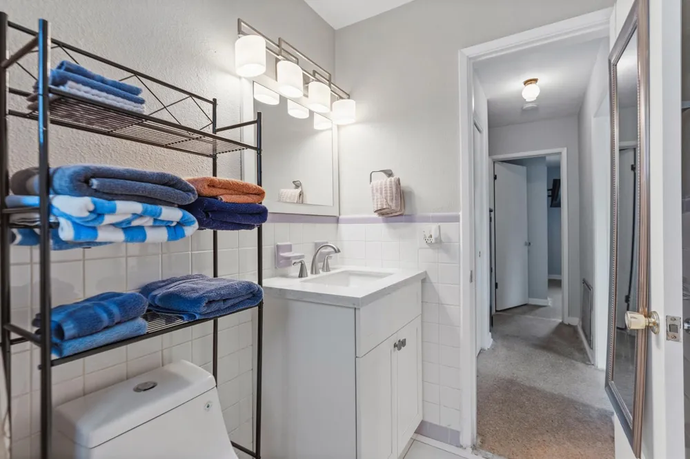 2780 NW 26TH AVENUE Oakland Park, FL 33311