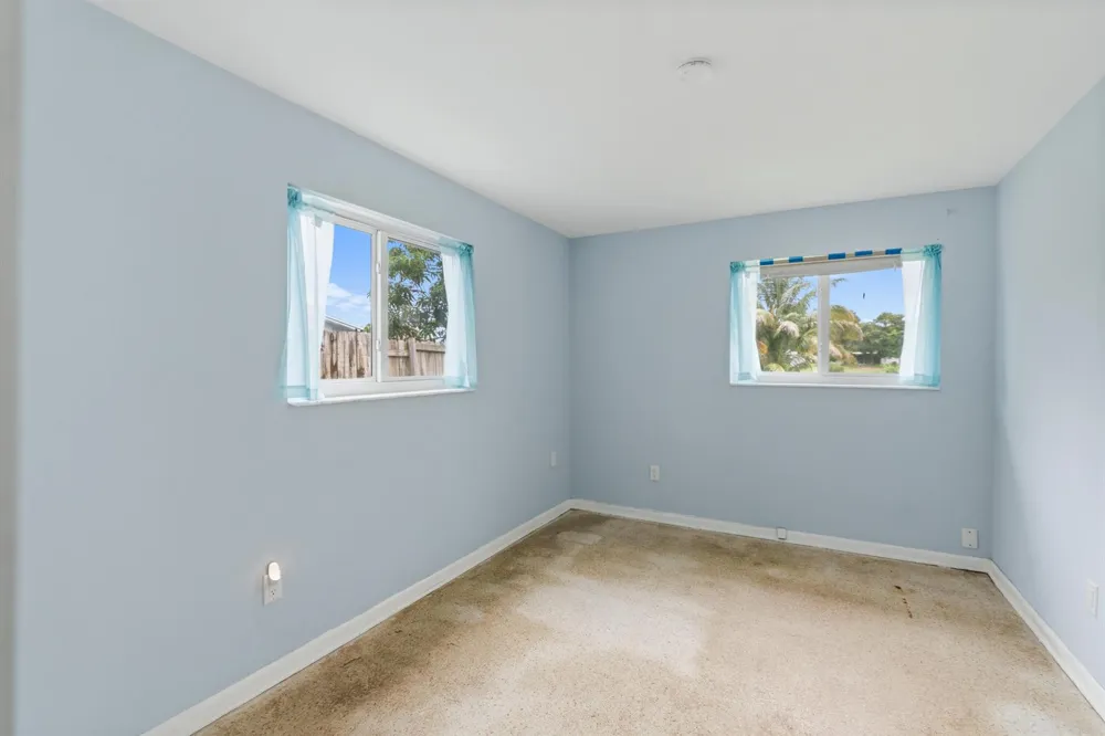2780 NW 26TH AVENUE Oakland Park, FL 33311