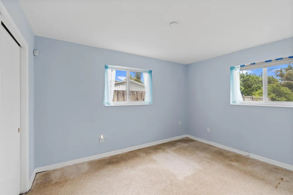 2780 NW 26TH AVENUE Oakland Park, FL 33311