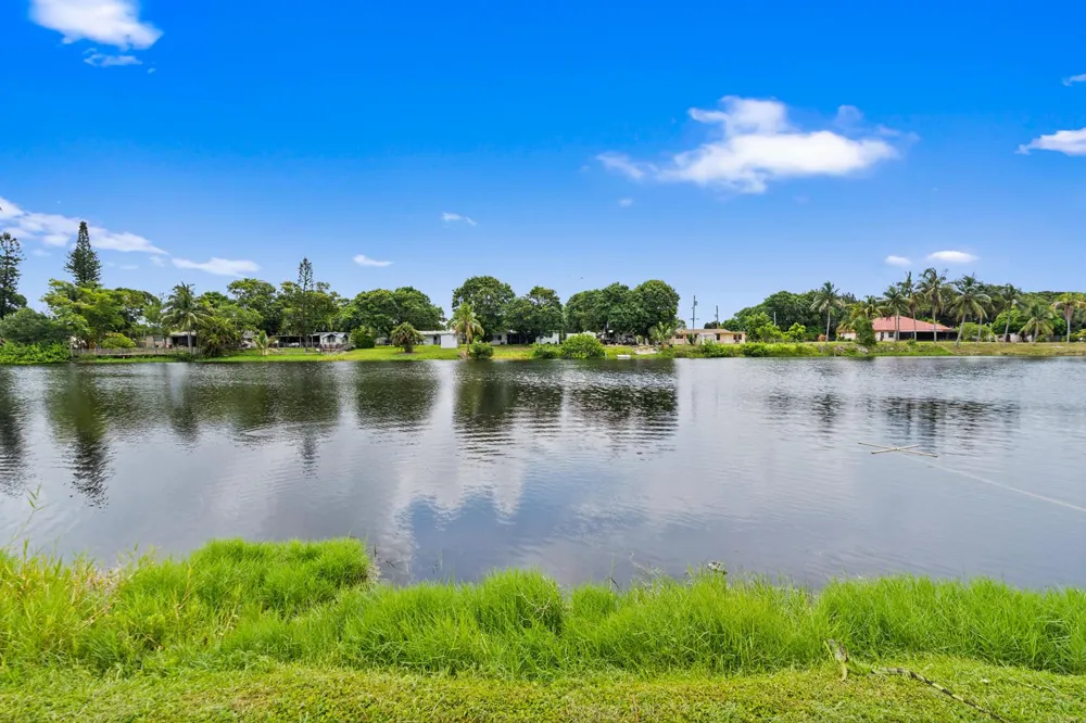 2780 NW 26TH AVENUE Oakland Park, FL 33311