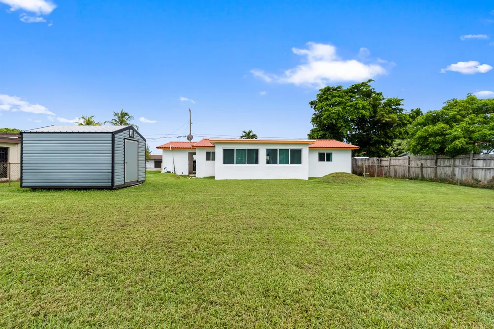2780 NW 26TH AVENUE Oakland Park, FL 33311